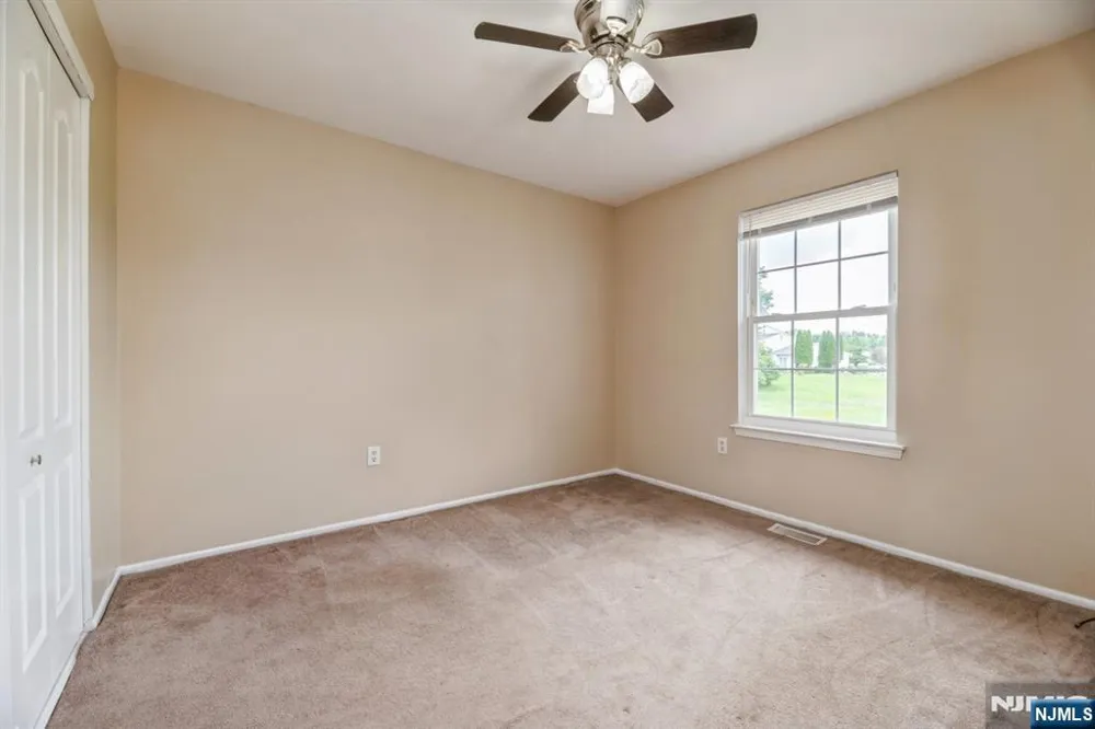 7 Sloop Square Howell, NJ 07728