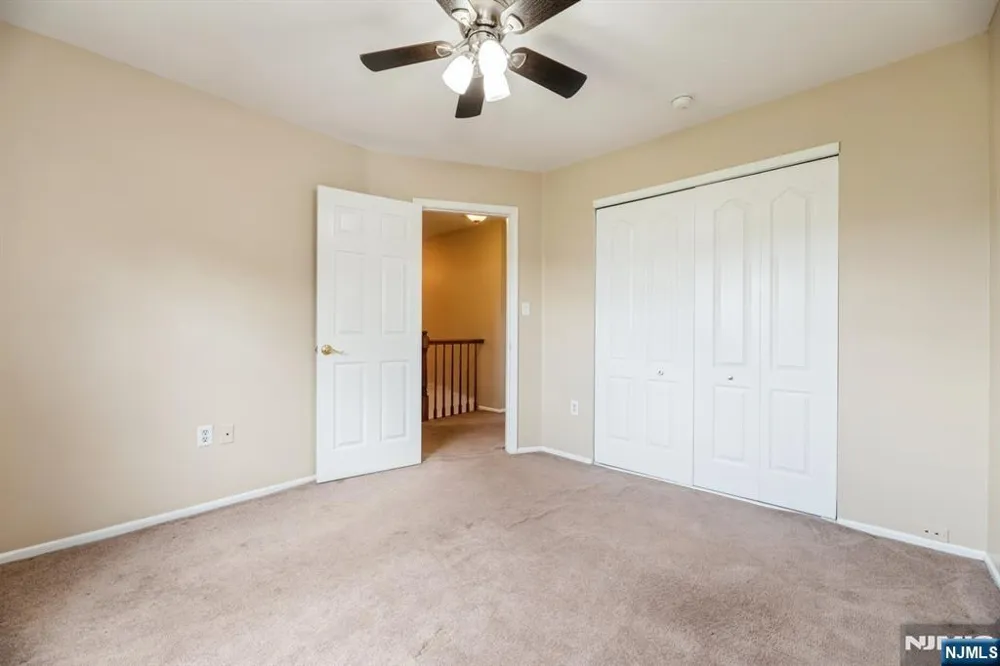 7 Sloop Square Howell, NJ 07728