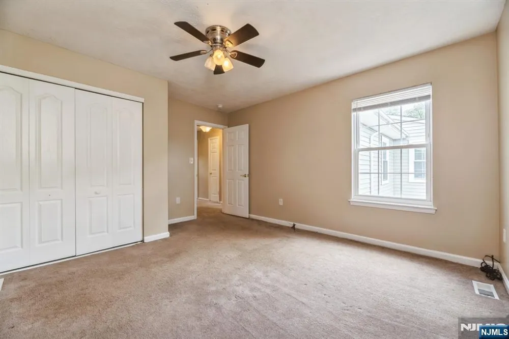 7 Sloop Square Howell, NJ 07728