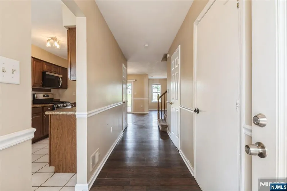 7 Sloop Square Howell, NJ 07728