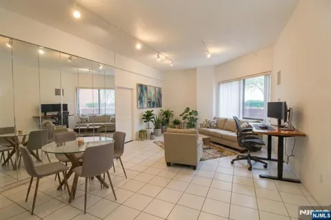108 Harmon Cove Tower
