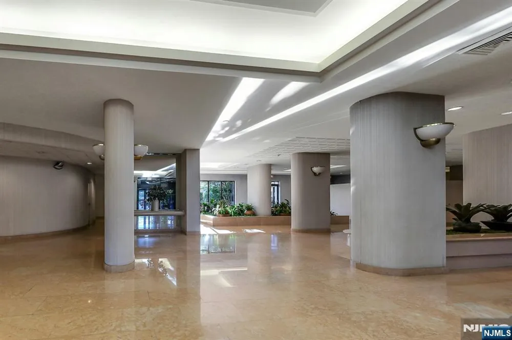 200 Winston Drive 2504 Cliffside Park, NJ 07010