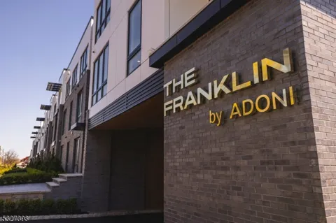 516 North Ave #205 Unit 205
