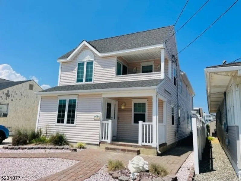 19 Haddonfield Ave #1 Unit 1 Lavallette, NJ 08735