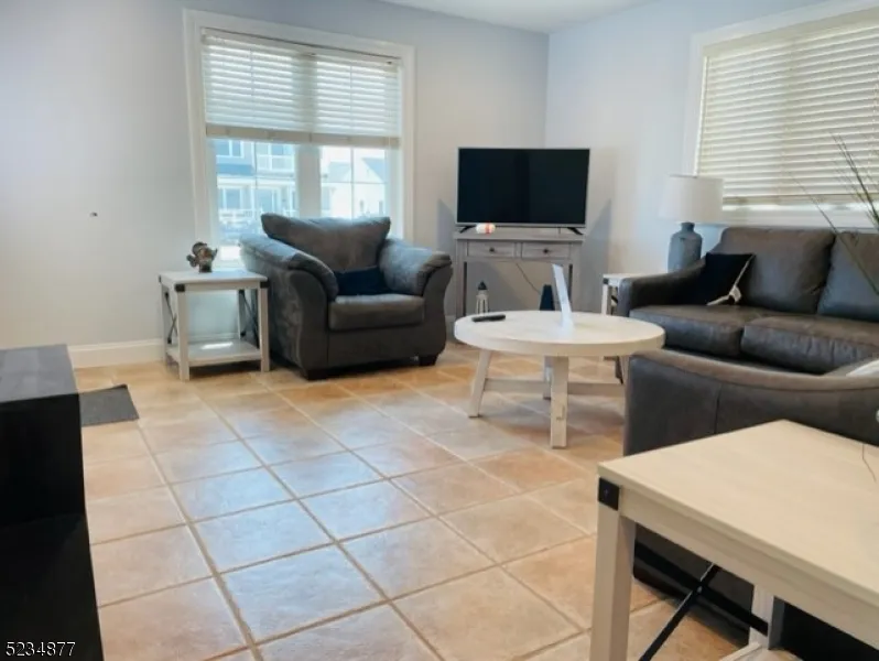 19 Haddonfield Ave #1 Unit 1 Lavallette, NJ 08735