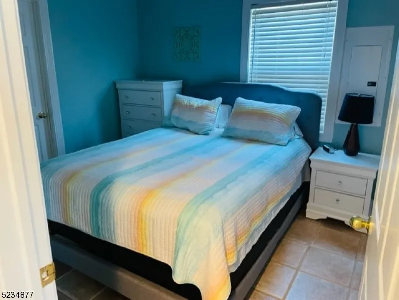 19 Haddonfield Ave #1 Unit 1 Lavallette, NJ 08735