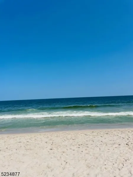 19 Haddonfield Ave #1 Unit 1 Lavallette, NJ 08735