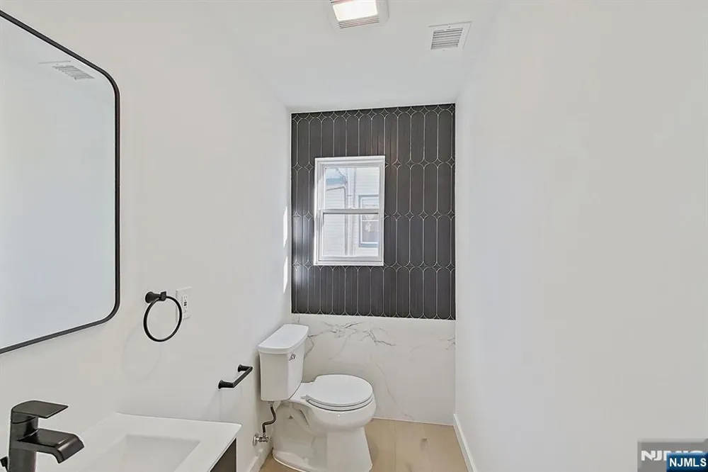 413 Paulison Avenue 2 Passaic, NJ 07055