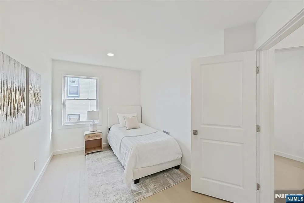 413 Paulison Avenue 2 Passaic, NJ 07055