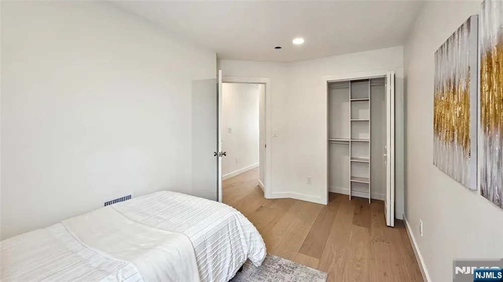 413 Paulison Avenue 2 Passaic, NJ 07055