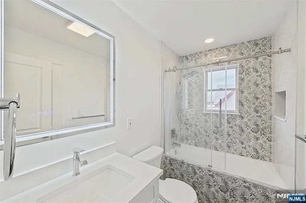 413 Paulison Avenue 2 Passaic, NJ 07055