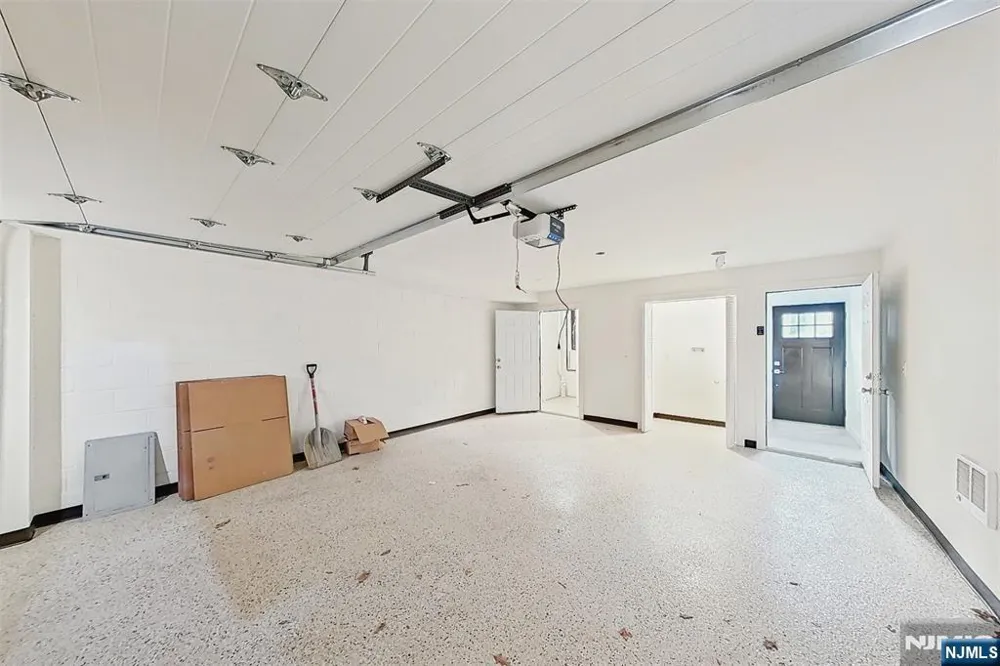 413 Paulison Avenue 2 Passaic, NJ 07055
