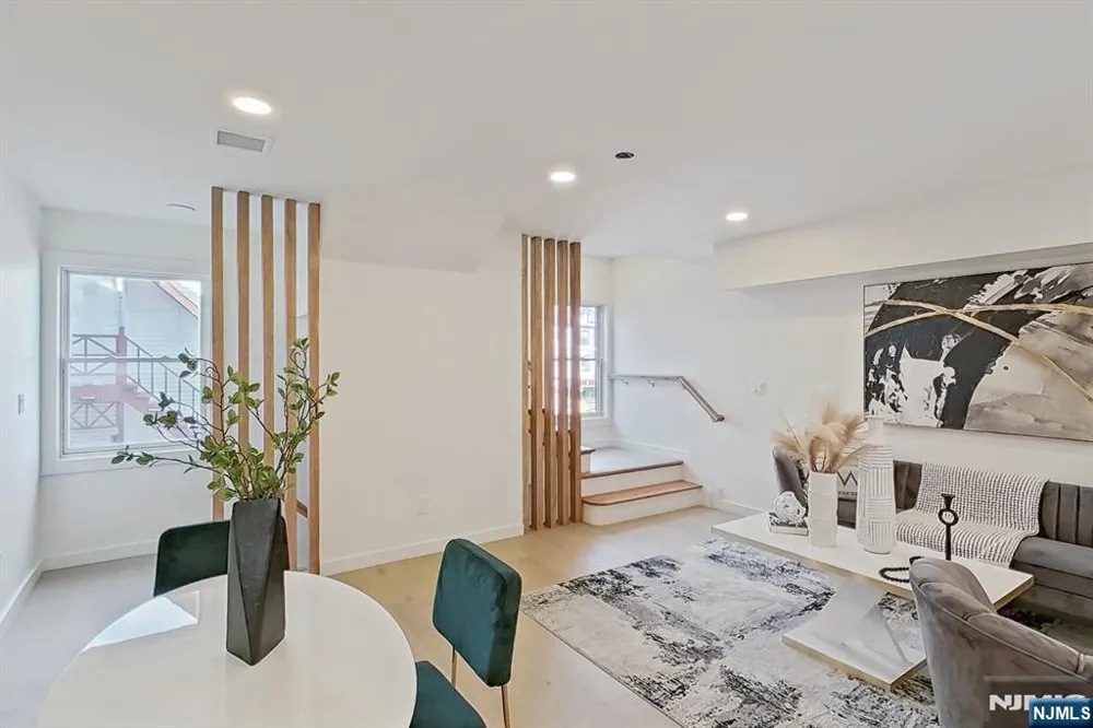413 Paulison Avenue 2 Passaic, NJ 07055