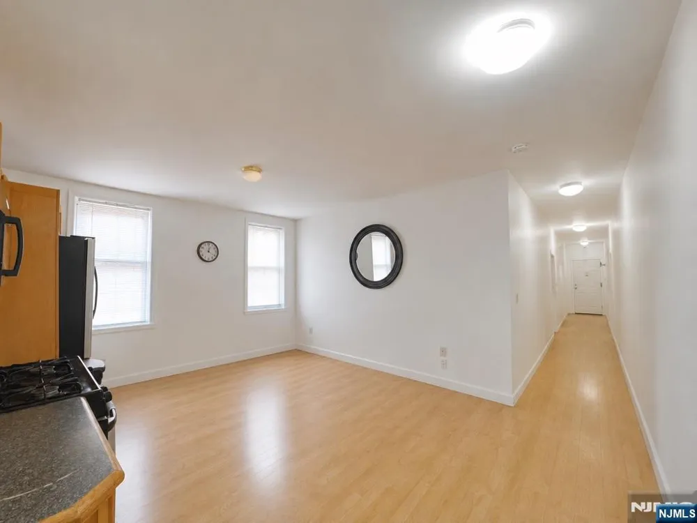 201 45th Street 504 Union City, NJ 07087