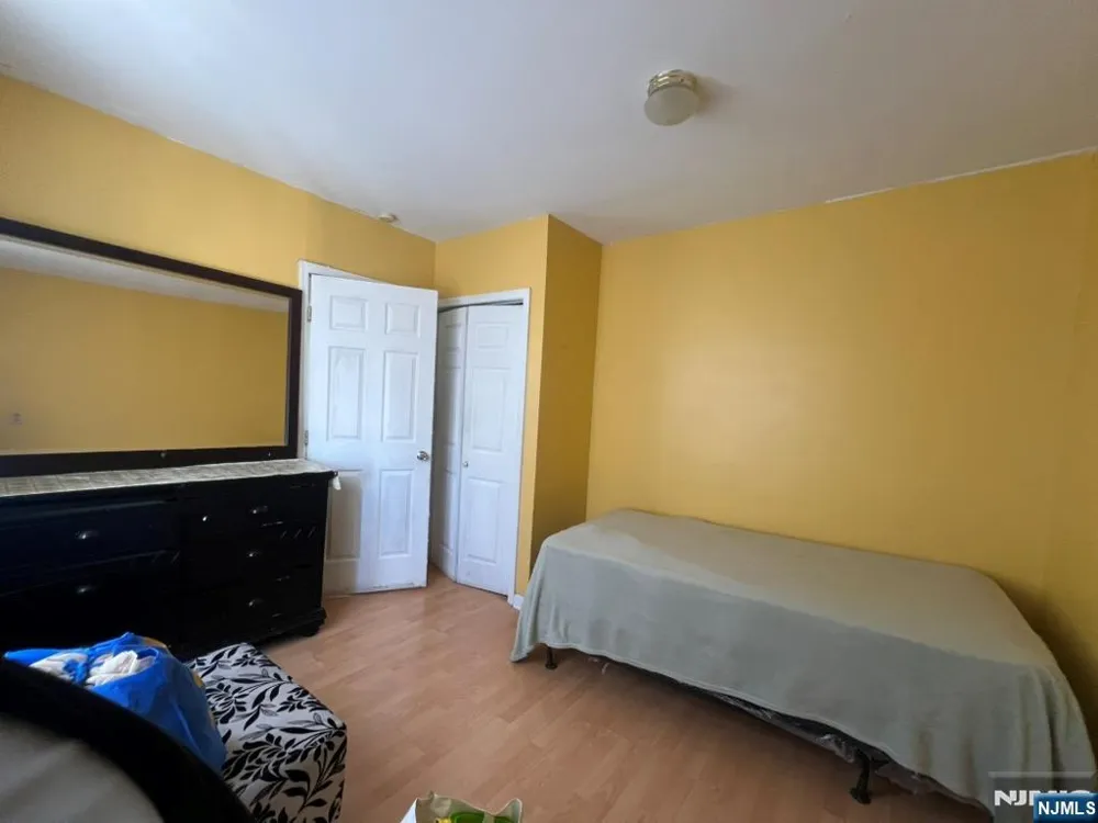 201 45th Street 504 Union City, NJ 07087