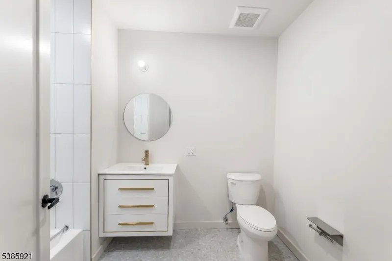 55 Washington St #9E Unit 9E East Orange City, NJ 07017