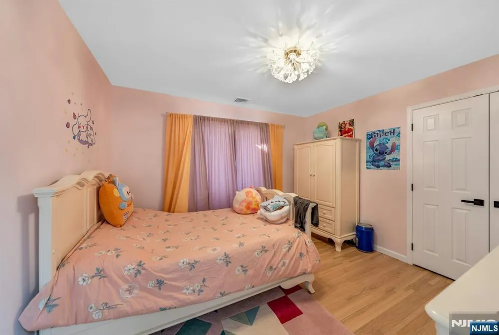 573 Kearney Cliffside Park, NJ 07010