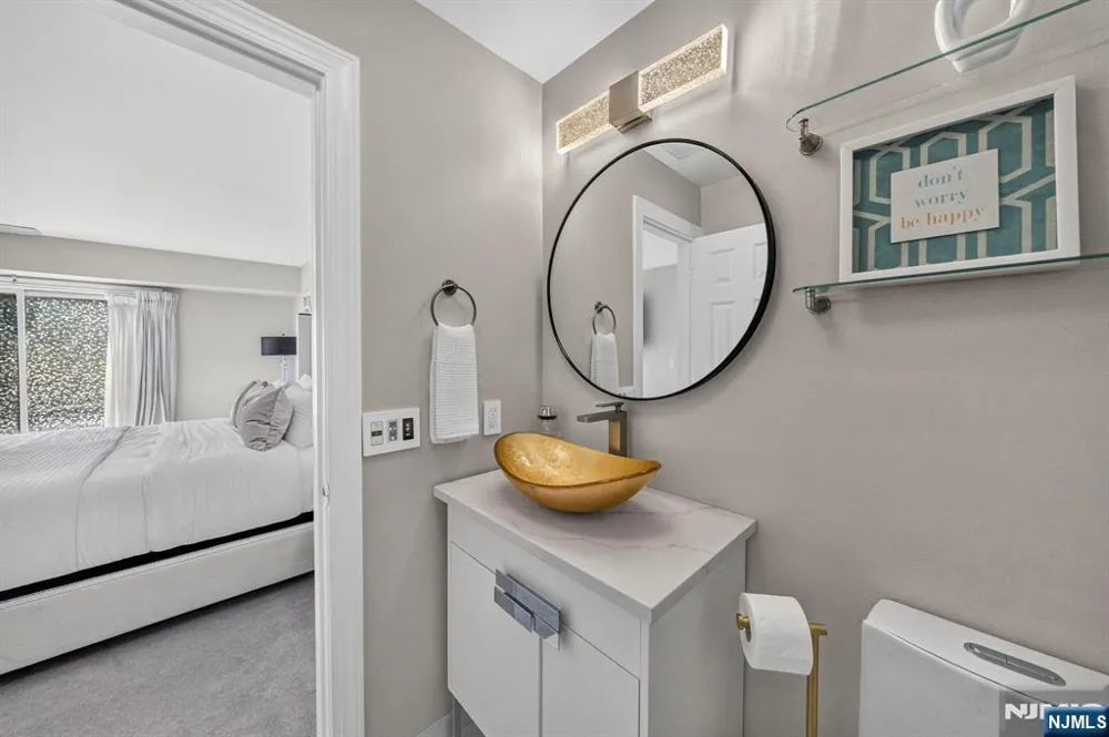 513 Windsor Drive Palisades Park, NJ 07650