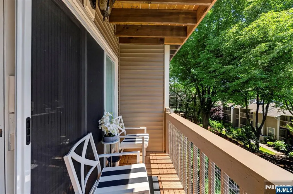 513 Windsor Drive Palisades Park, NJ 07650