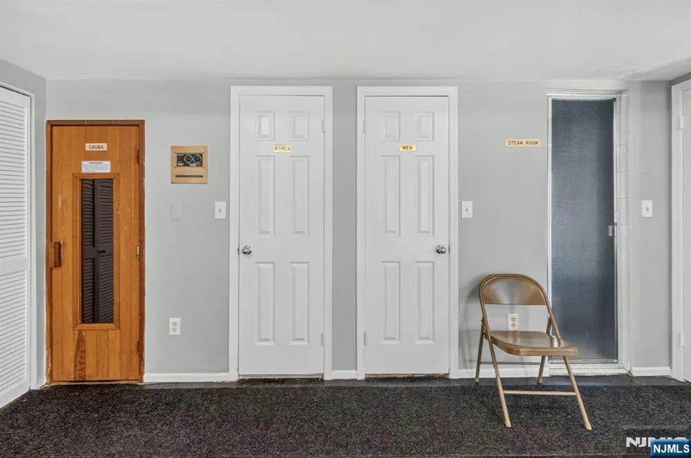 513 Windsor Drive Palisades Park, NJ 07650