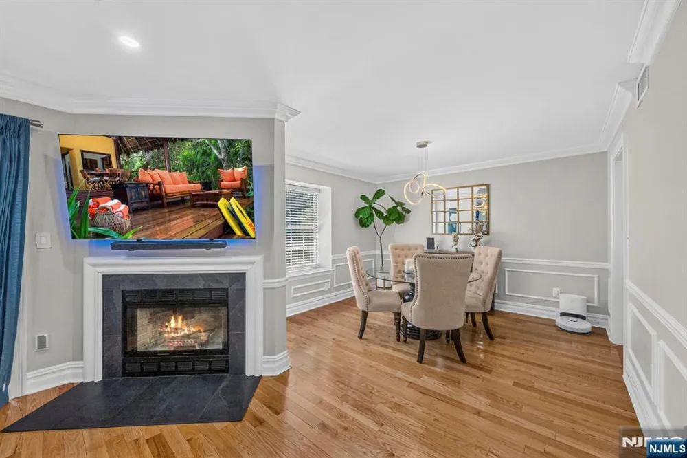 513 Windsor Drive Palisades Park, NJ 07650