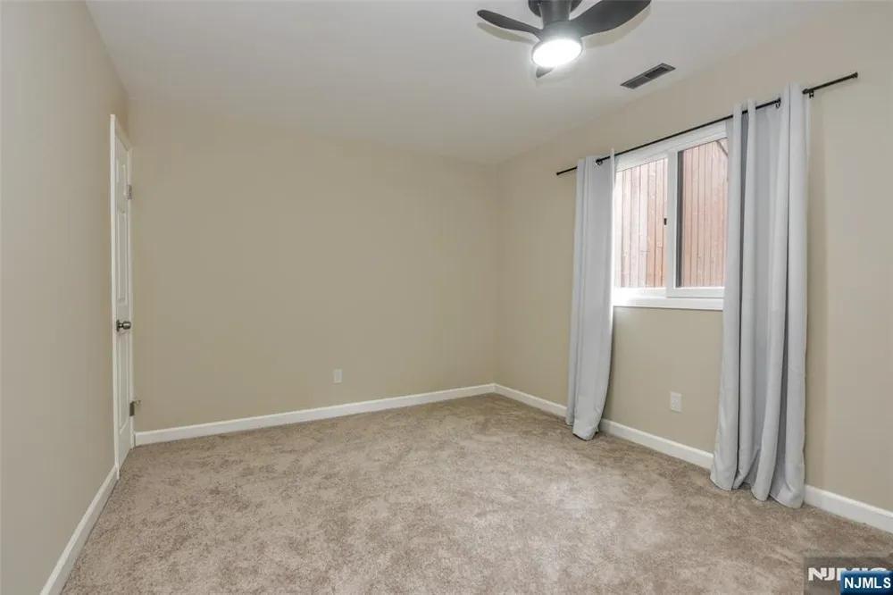 3 Davos Drive 6 Vernon, NJ 07462