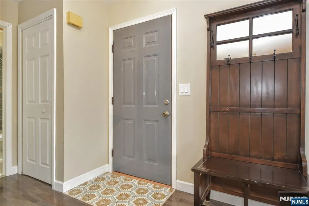 3 Davos Drive 6 Vernon, NJ 07462