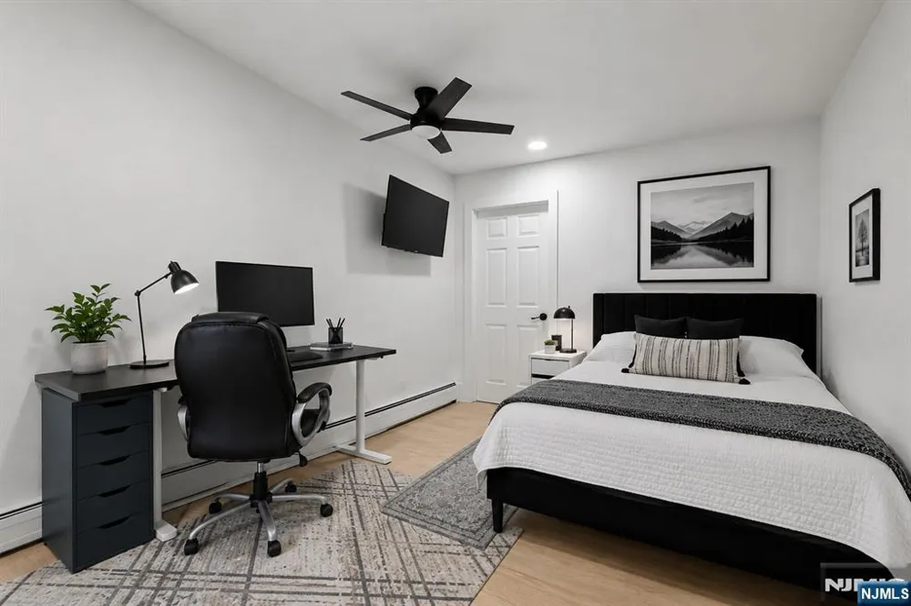 4B Cove Lane North Bergen, NJ 07047