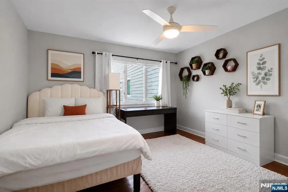 4B Cove Lane North Bergen, NJ 07047