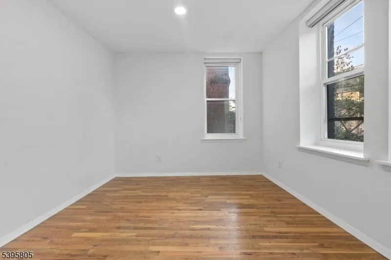 109 Grand Ave #1A Unit 1A Englewood City, NJ 07631