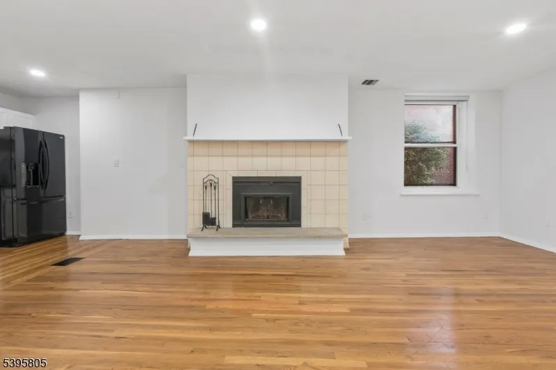109 Grand Ave #1A Unit 1A Englewood City, NJ 07631