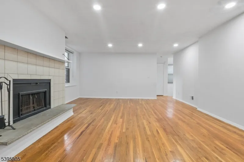 109 Grand Ave #1A Unit 1A Englewood City, NJ 07631