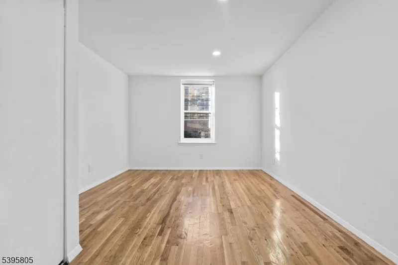 109 Grand Ave #1A Unit 1A Englewood City, NJ 07631