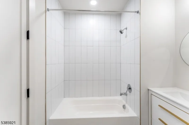 55 Washington St #9D Unit 9D East Orange City, NJ 07017