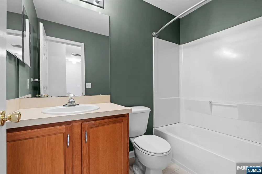 74 Mountainside Drive Pompton Lakes, NJ 07442