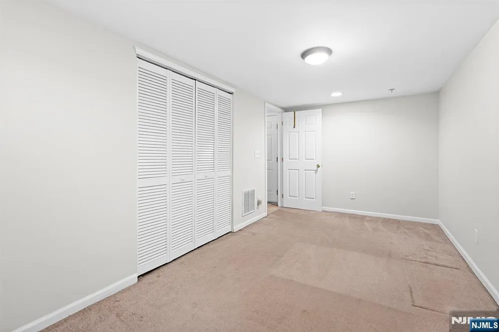 74 Mountainside Drive Pompton Lakes, NJ 07442