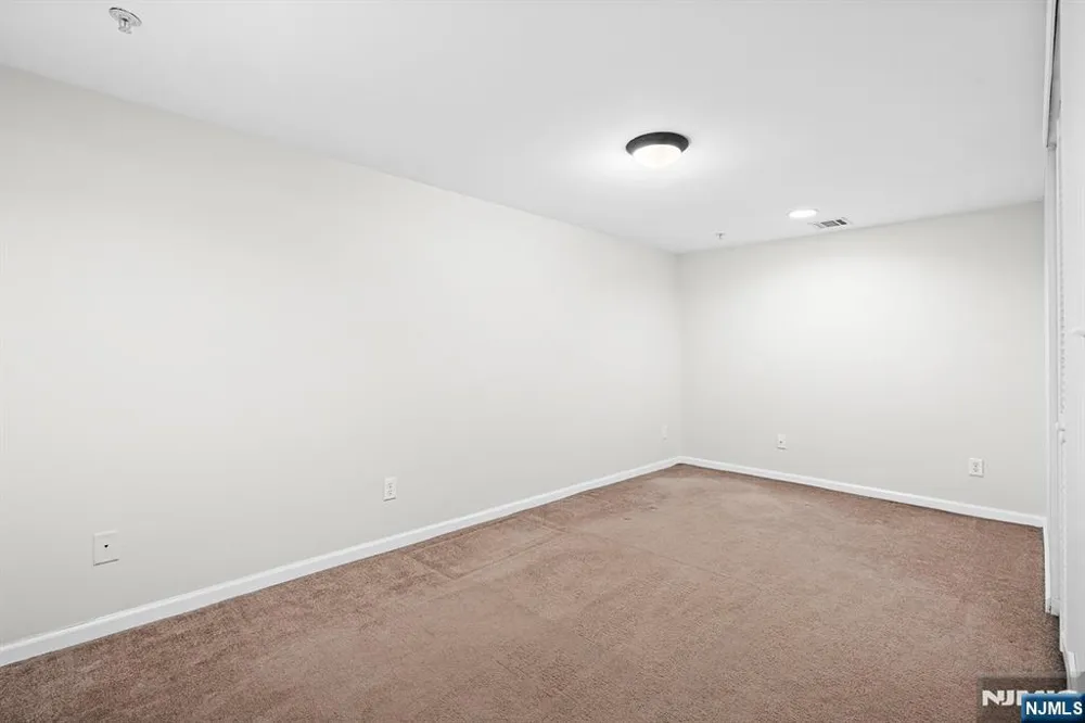 74 Mountainside Drive Pompton Lakes, NJ 07442