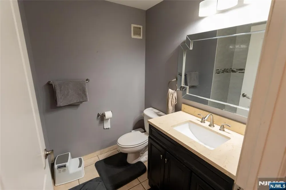 415 Newark Street 5A Hoboken, NJ 07030