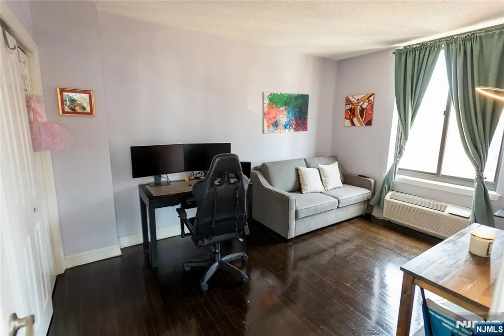 415 Newark Street 5A Hoboken, NJ 07030