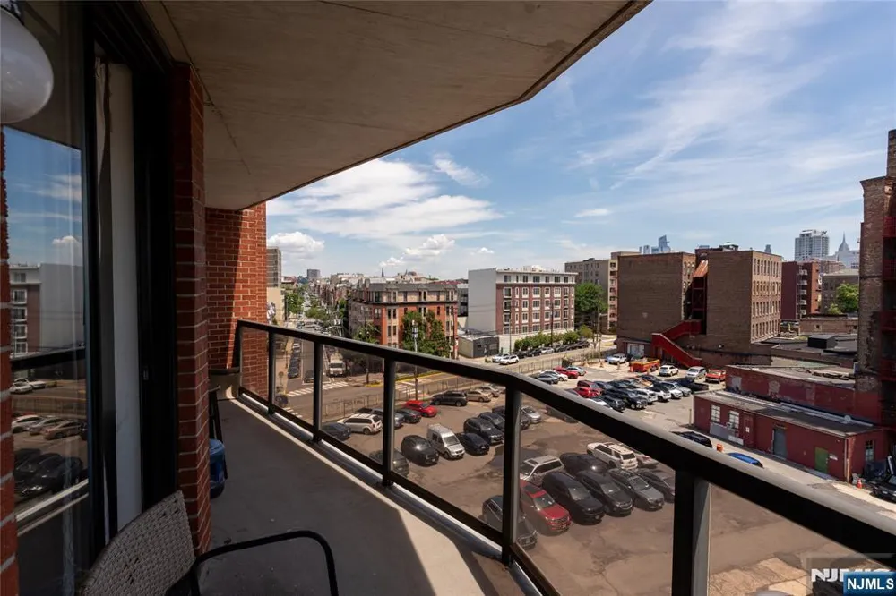 415 Newark Street 5A Hoboken, NJ 07030