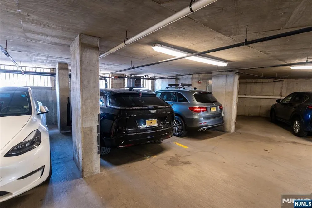 415 Newark Street 5A Hoboken, NJ 07030