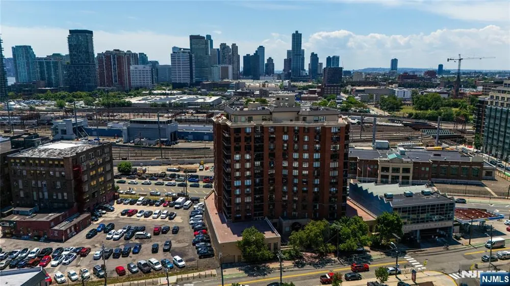 415 Newark Street 5A Hoboken, NJ 07030