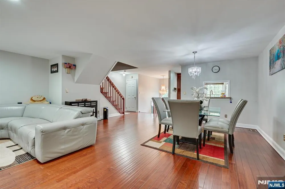 4506 Stonehedge Road 4506 Edison, NJ 08820