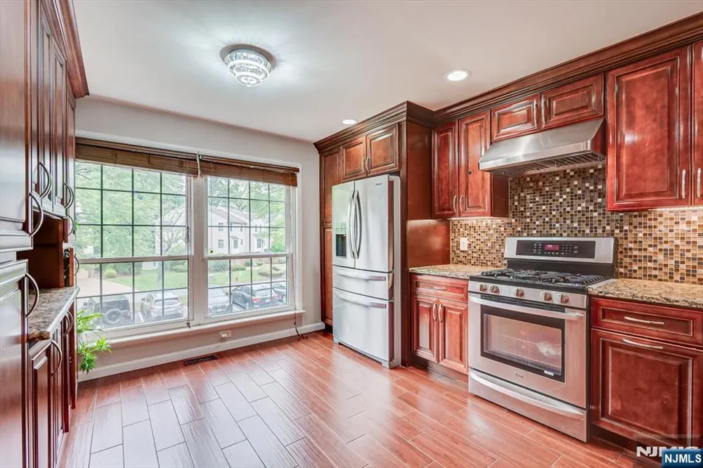 4506 Stonehedge Road 4506 Edison, NJ 08820