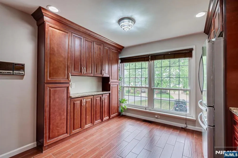 4506 Stonehedge Road 4506 Edison, NJ 08820