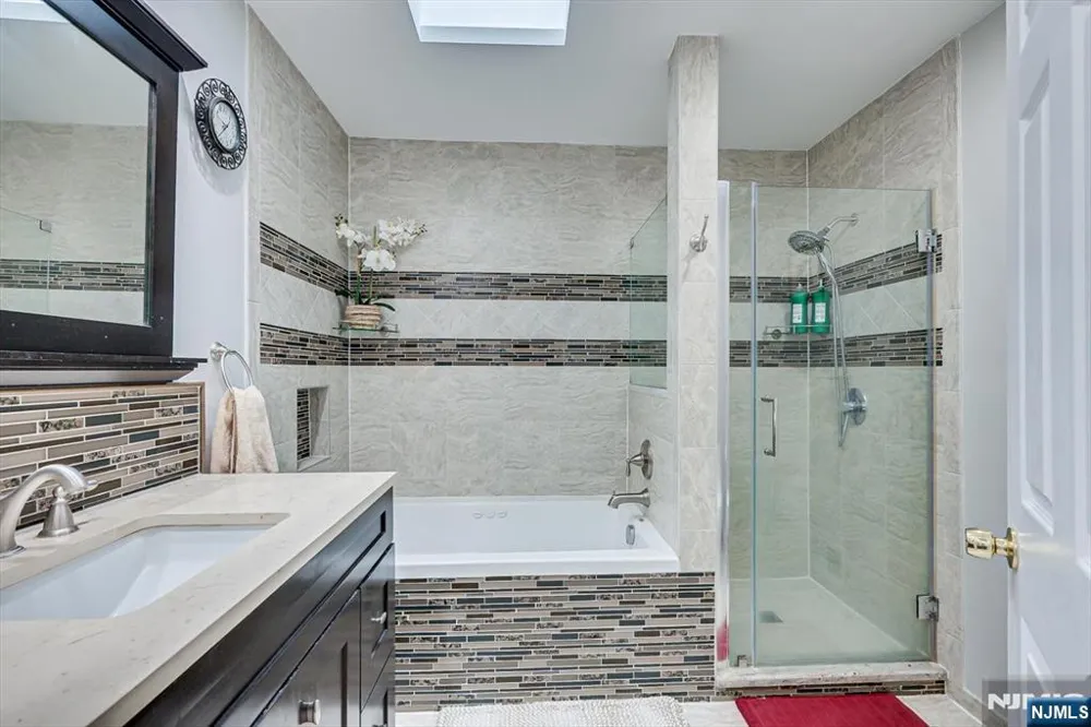 4506 Stonehedge Road 4506 Edison, NJ 08820