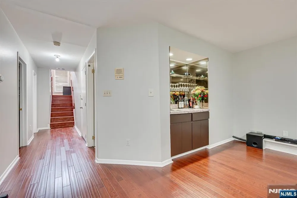 4506 Stonehedge Road 4506 Edison, NJ 08820