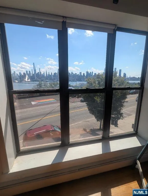 963 Boulevard East 2-3 Weehawken, NJ 07086