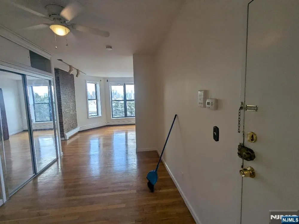 963 Boulevard East 2-3 Weehawken, NJ 07086