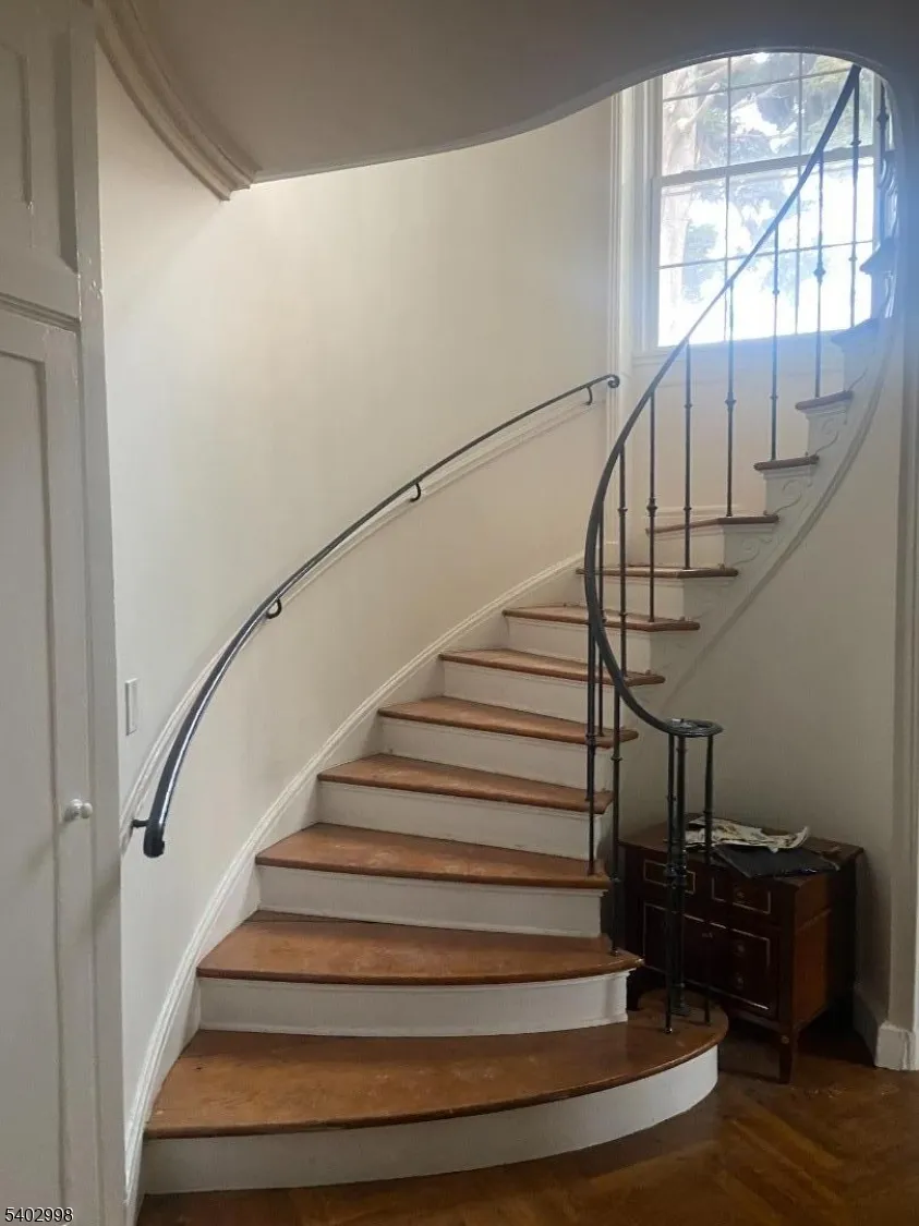 725 Elizabeth Ave #1 Unit 1 Newark City, NJ 07112
